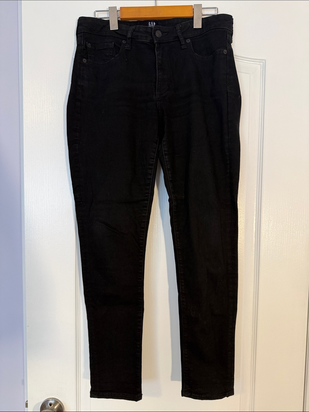 GAP Women's Black Skinny Jeans
